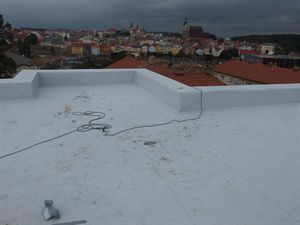 Bytový dům Jihlava, ulice Mošnova- izolace a zateplení  ploché střechy