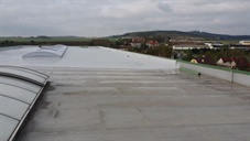 Izolace a zateplení ploché střechy průmyslové haly